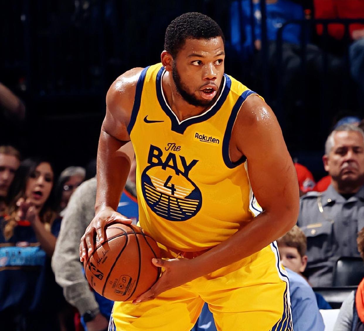 北京首钢发布备战花絮；窗口期防线松动；NBA常规赛任务艰巨；身体对抗强度拉满的简单介绍