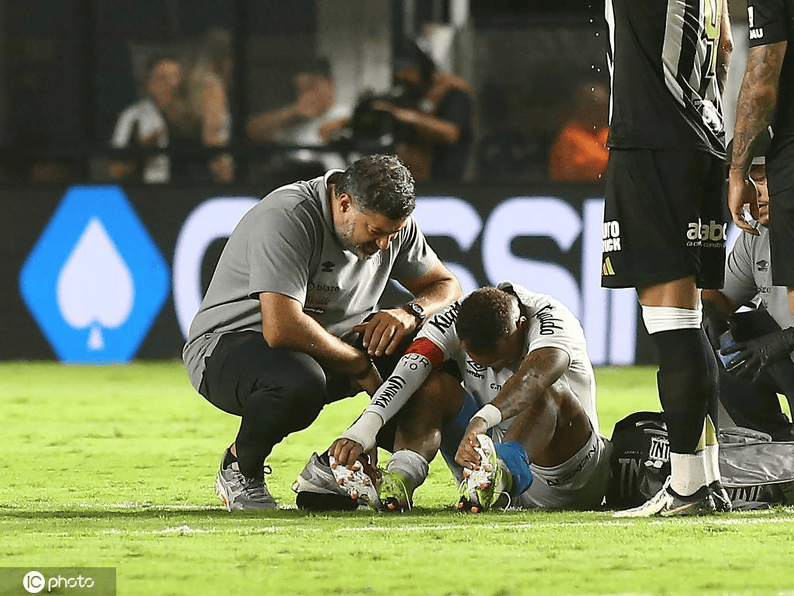 包含内马尔回归赛场,高光表现首场状态亮眼,西班牙队观众沸腾!的词条 包含内马尔回归赛场,高光表现首场状态亮眼,西班牙队观众沸腾!的词条